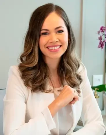 Dra. Camila Neiva - Clínica SanLazzaro