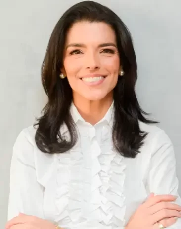 Dra. Laryssa Faiçal - Clínica SanLazzaro